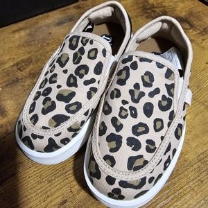Girls size 11 toddler Hey Dude cheetah print slip on shoes